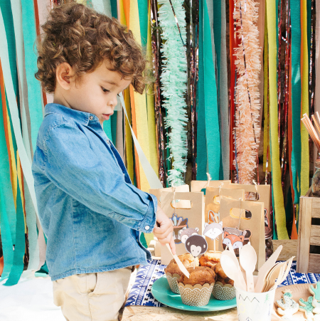 6 moules et pics à gâteaux "forêt"