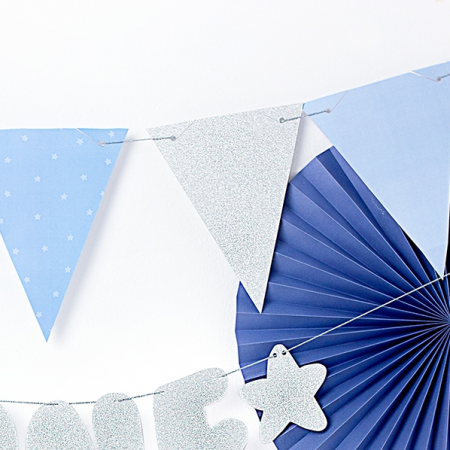Guirlande de fanions en papier bleu et argent - 1,3 m