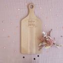 Planche à découper en bois personnalisable "Bonheur et fromage"
