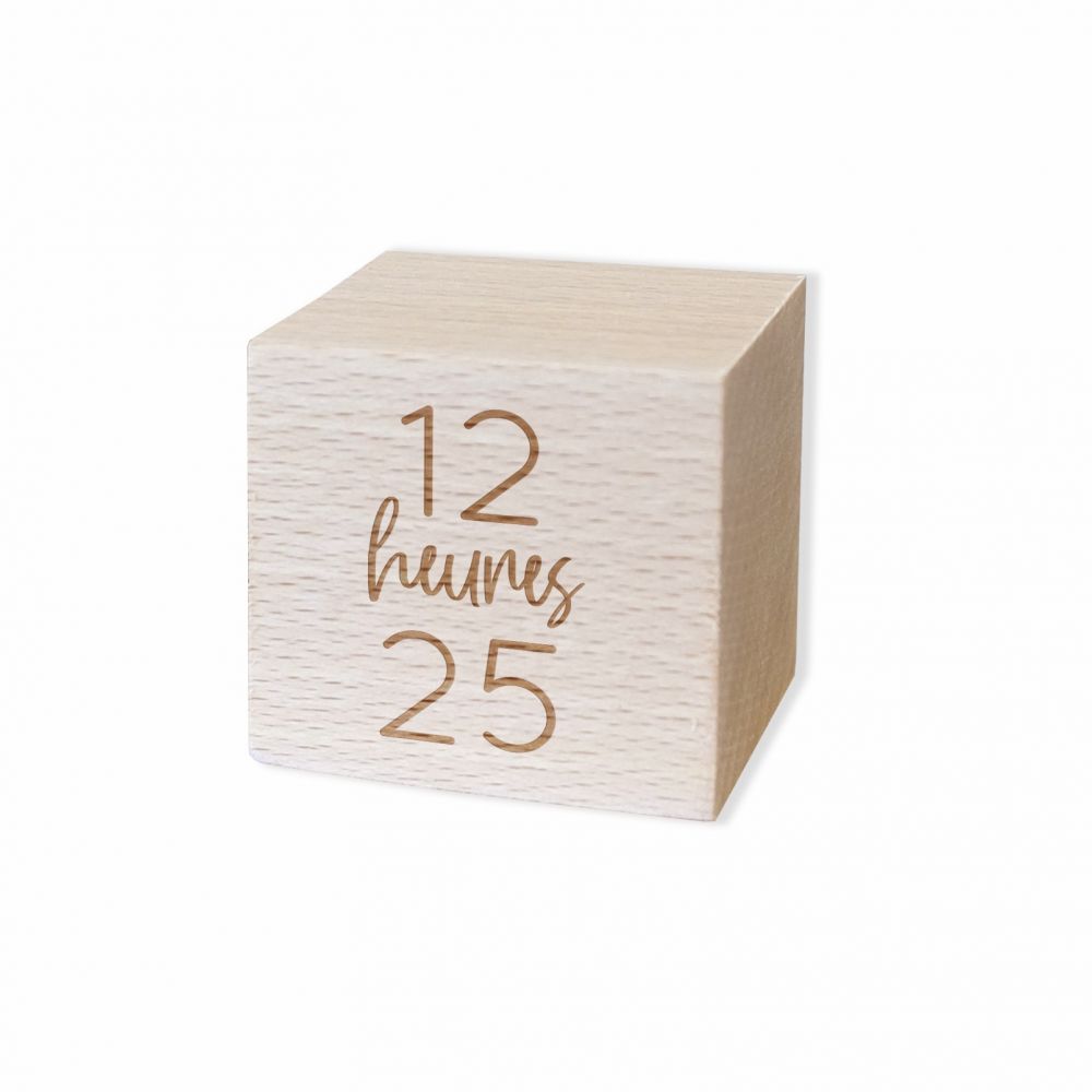 Cube en bois personnalisable naissance "Heure"