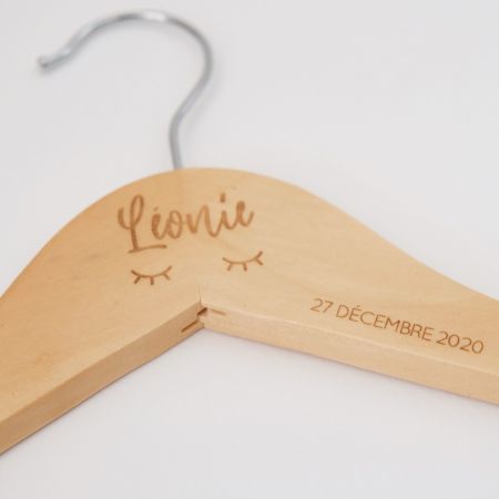 Cintre Enfant Personnalisable Naissance Yeux