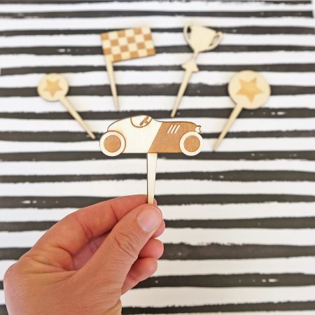 5 pics à gâteaux "voiture"