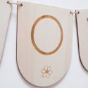 Fanion en bois lettre ou chiffre personnalisable "fleur"