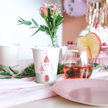 8 gobelets "château enchanté"