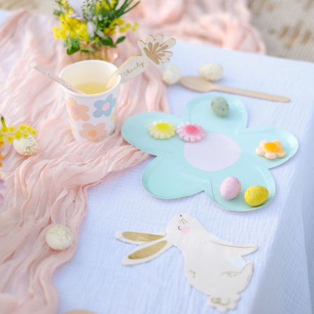 8 assiettes marguerites...