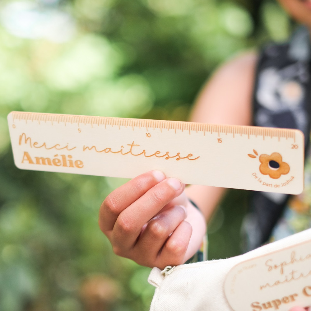 Règle en bois personnalisable "Merci fleuri"