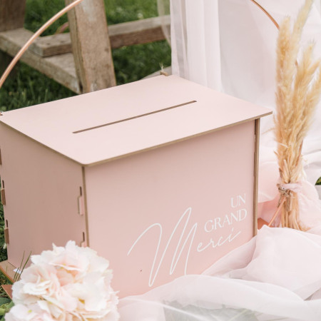 Urne en bois rose "Un grand...