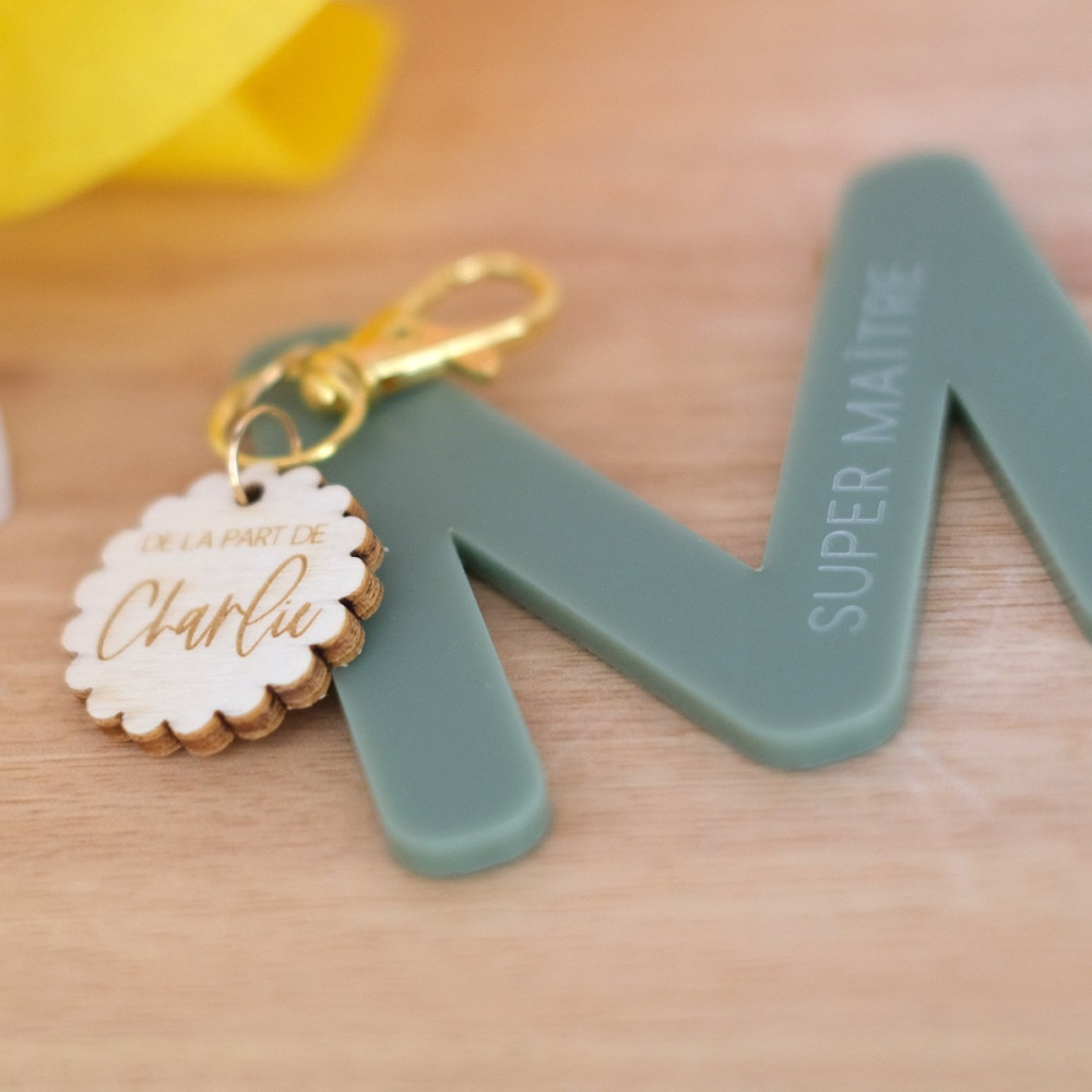 Porte-clé lettre + médaille bois personnalisable "green"