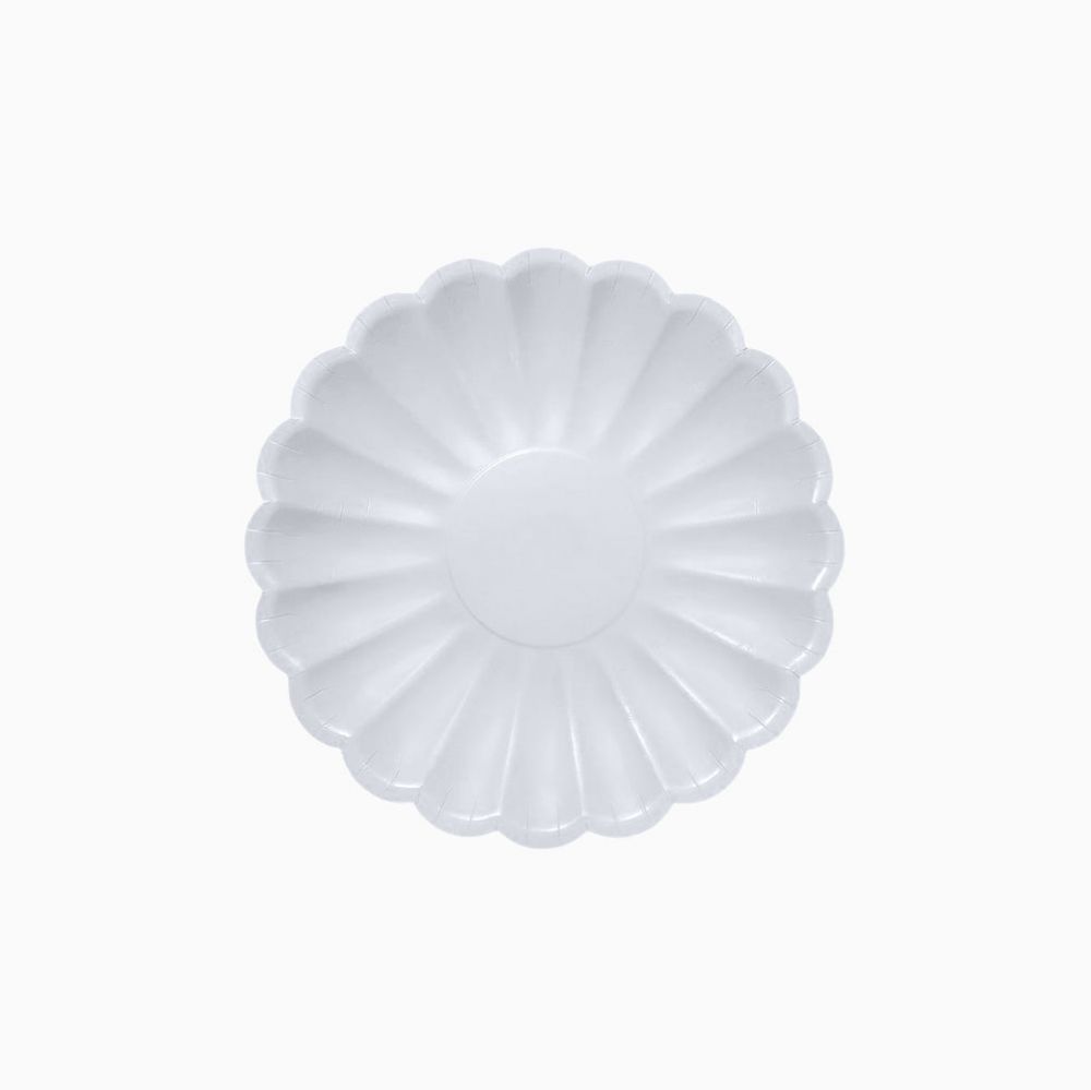 8 assiettes bleues "fleur" - 18 cm