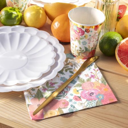 8 assiettes blanc cassé "fleur" - 18 cm