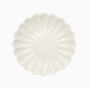 6 assiettes blanc cassé "fleur" - 23 cm