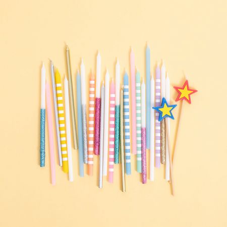 12 bougies colorées "rayures" extra Longues