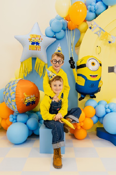 6 Chapeaux de fête "Minions"