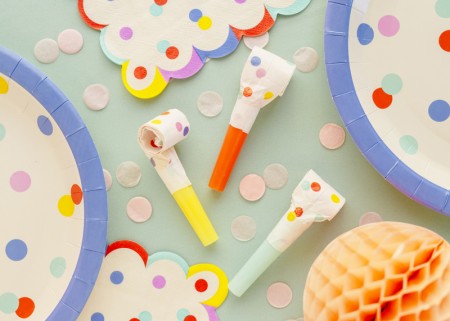 6 Sifflets en papier Confetti