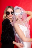Lunettes en forme de coeur avec inscription ''Bride to Be'' - blanc