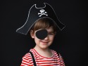 Chapeau de pirate et cache oculaire