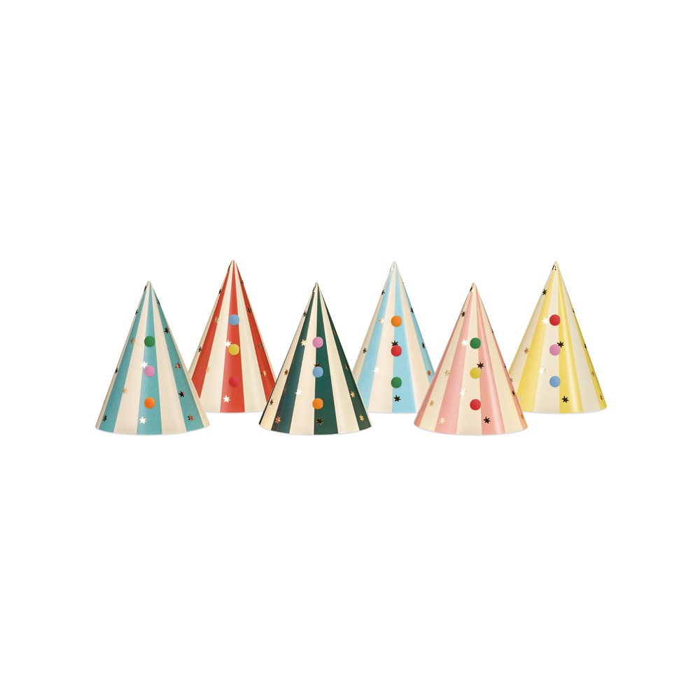6 Chapeaux avec Pompons