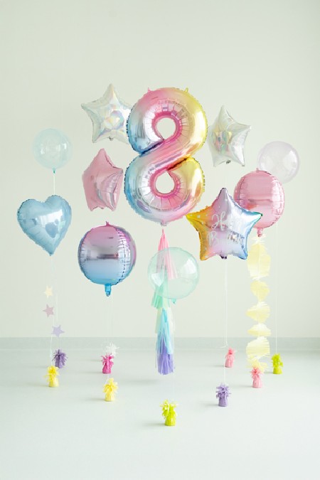 Ballon mylar chiffre ''8''...