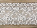 Dentelle de - blanc cassé -