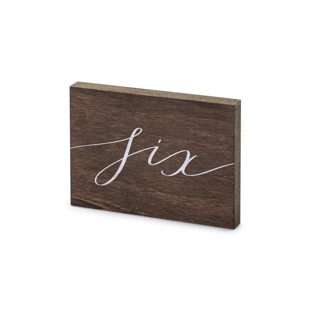 Numéro en bois sur table - ''Six'