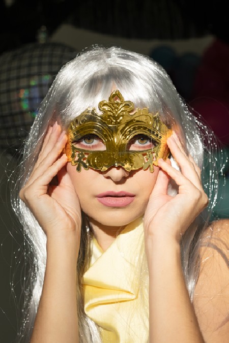 Masque de carnaval - or