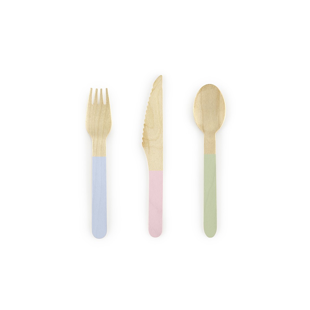 18 Couverts en bois