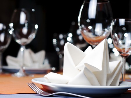 25 Serviettes blanches