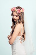 Courronne de fleurs avec voile