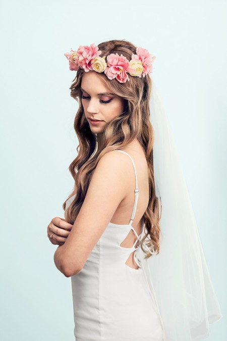 Courronne de fleurs avec voile