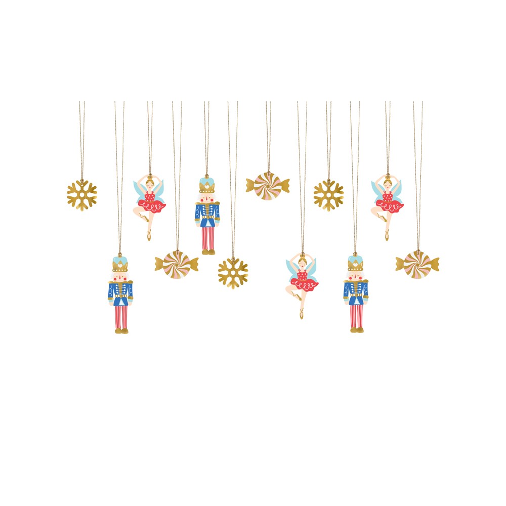 12 Etiquettes cadeaux Casse -Noisette