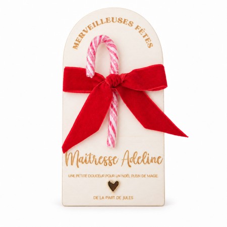 Arche de Noël personnalisée avec sucre d’orge, produit entier sur fond blanc avec une ombre légère
