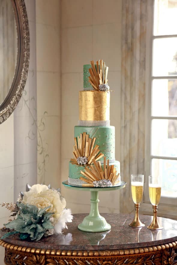 mint-and-gold-wedding-cake