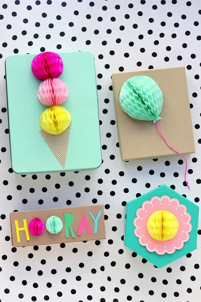 Idées de décorations de fête avec des boules en papier alvéolés