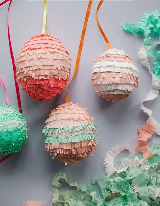 pinatas pâques