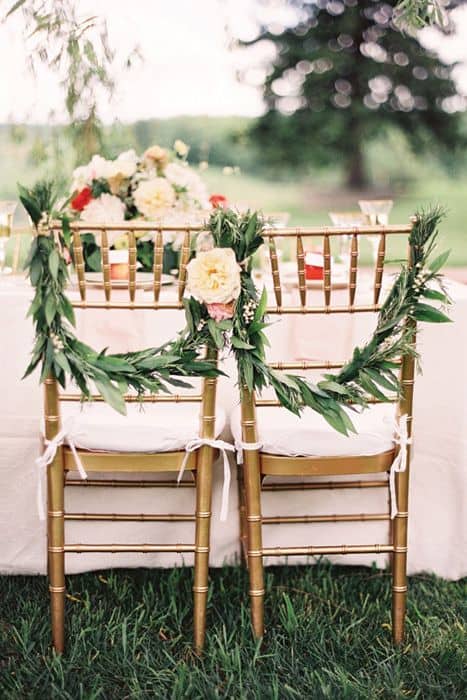 deco chaises mariage feuilles