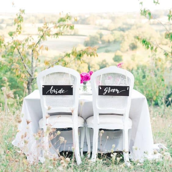panneau chaise mariés