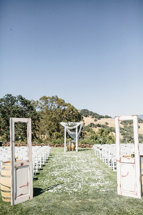 cérémonie porte 564