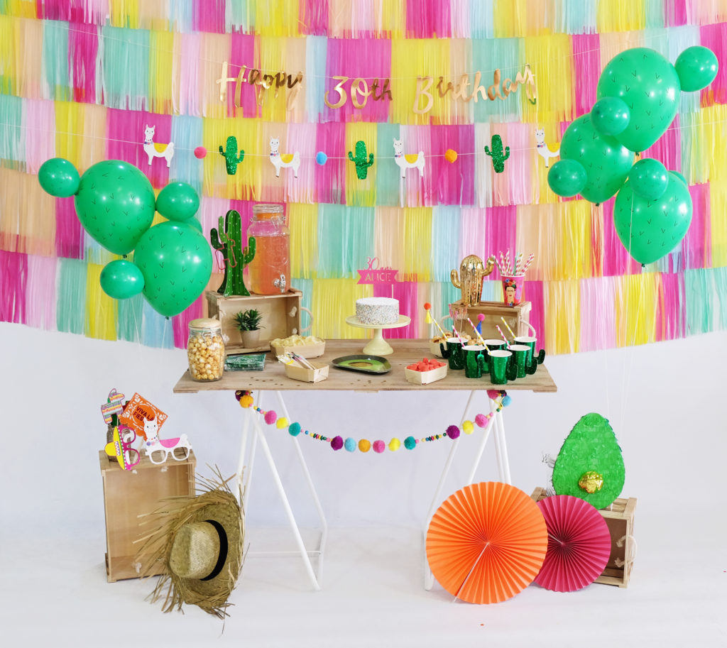Cinco De Mayo Lot de 24 pailles réutilisables en plastique pour fête d' anniversaire sur le thème de la fête mexicaine, 8 styles Cinco De Mayo Lot de 24 pailles réutilisables en plastique pour fête d' anniversaire sur le thème de la fête mexicaine, 8 styles